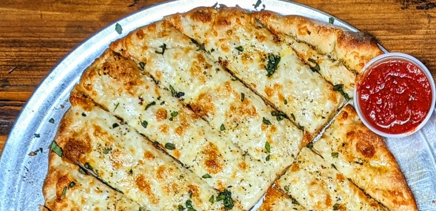 Salamone’s Pizza in Tacoma, WA